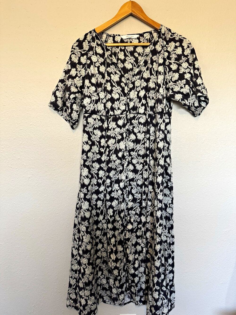 Rebecca Taylor Black White Floral V-Neck Button Front Midi Dress Size 12